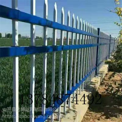 锌钢护栏网与铁艺围栏网 从工艺到应用的全面解析